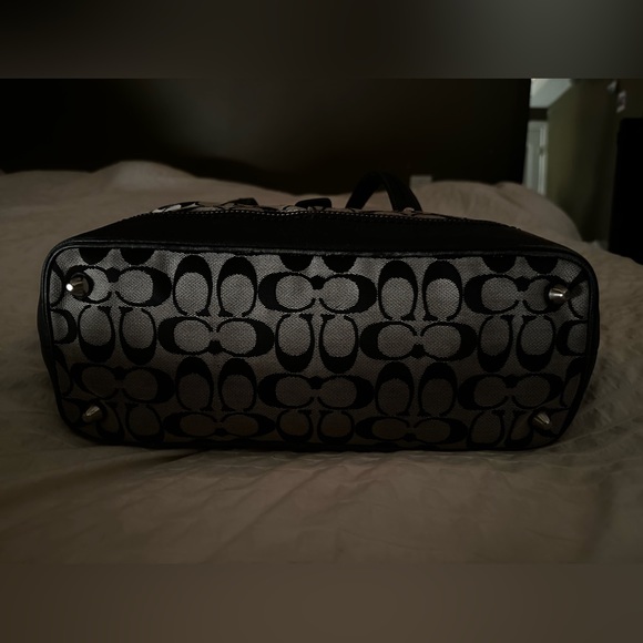 Vintage Coach Hampton Flap Bag - Picture 3 of 8